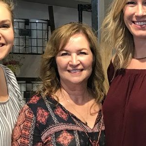 Meet your Posher, Lisa